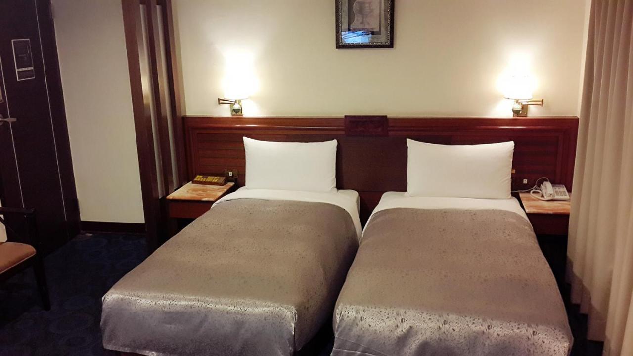 Jing Jing Holiday Hotel Kaohsiung Zewnętrze zdjęcie